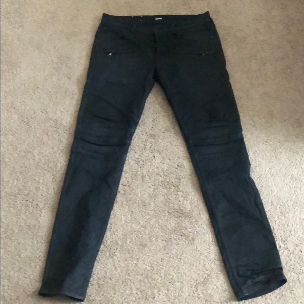 Hudson black skinny jeans. Size waist 33